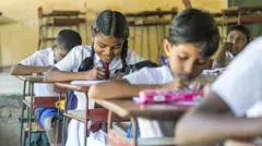 महाराष्ट्रात आता पहिलीपासून हिंदीची 'शिक्षा', मनसे म्हणते संघर्ष 'अनिवार्य'