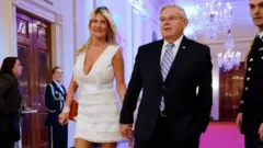 Bob Menéndez y Nadine Arslanian