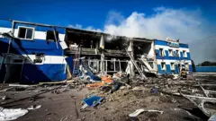 Зруйнована будівля у Згурівці