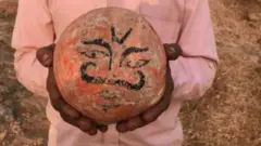 डायनोसॉर अंडं