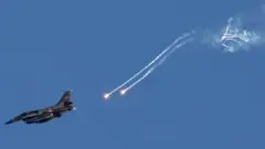 ነፋሪት እስራኤል ኣብ ዶብ እስራኤል-ሊባኖስ ደብዳብ እናካየደት