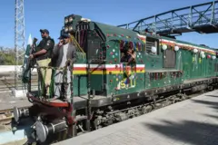 जाफ़र एक्सप्रेस की सेवा दोबारा शुरू कर दी गई है