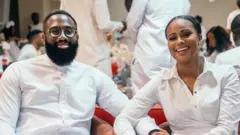 Tomi Arayomi na Tahmar Arayomi bụ nwunye ya