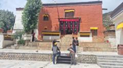 नेपालको नयाँ नक्सा हटाएर के रु १ को  सिक्कामा गुम्बाको चित्र राख्न लागिएको हो?
