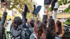 Mata matasa a Iran 