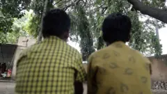 'लहानपणीच तांड्यावर सोडलं, मग कधी आलीच नाही'