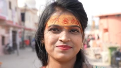अयोध्या दर्शन करने पहुंची एक श्रद्धालु