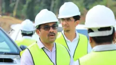 බහාලුම් 300කට වැඩි ප්‍රමාණයක් රේගු පරීක්ෂාවකට ලක් නොකර නිදහස් කිරීම සම්බන්ධව එල්ලවන චෝදනා පිළිබඳව බිමල් රත්නායක අමාත්‍යවරයා ජුනි 6 වැනිදා පාර්ලිමේන්තුවේ දී ප්‍රකාශයක් කළේය.