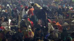 मांढरदेवी ते प्रयागराज: धार्मिक कार्यक्रमातल्या चेंगराचेंगरीच्या घटनांचा असा आहे हृदयद्रावक इतिहास