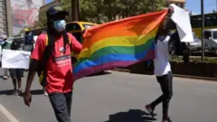  Imyiyerekano y'aba LGBT 