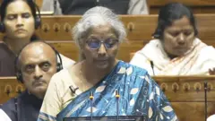 वित्त मंत्री निर्मला सीतारमण