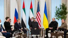 مذاکرات سه جانبه صلح میان اوکراین، روسیه و آمریکا، به مدت دو روز در ابوظبی برگزار شد