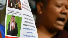 ภาคีเครือข่ายองค์กรพลังชาวพุทธได้ยื่นหนังสือถึงนายชัชชาติ เมื่อวันที่ 5 ก.ย. ที่ผ่านมา เรื่อง “ผู้ว่าฯ ชัชชาติ แต่งตัวเป็นมุสลิมคือภัยใหญ่หลวงของชาวพุทธ”