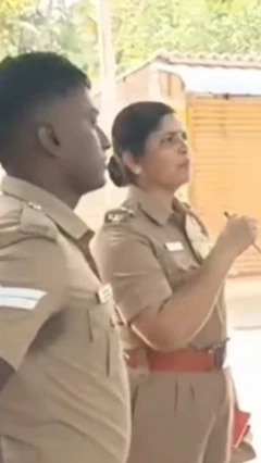 'விசில்' ஊதிய காவலர் - எதிர்ப்பு தெரிவித்த திமுக நிர்வாகி