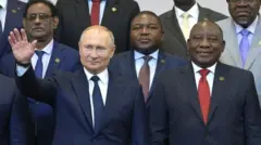 Pirezidant Vilaadmiir Puutin aanga'oota biyyoota gara garaa waliin