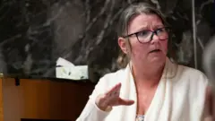 ABD’de ilk defa bir anne, oğlunun gerçekleştirdiği silahlı katliamdan ötürü suçlu bulundu