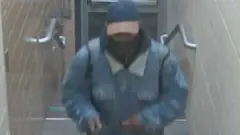 용의자가 포착된 사진