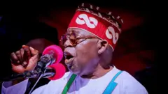 Aworan Aarẹ Bola Tinubu