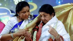 आशा भोसले आणि लता मंगेशकर