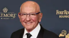 Frank Caprio attend di 51st annual Daytime Emmys Awards for Los Angeles on 7 June 2024.