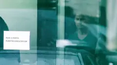 El expresidente Jair Bolsonaro al interior de un centro penitenciario