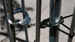 হাতকড়া