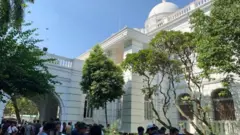 আন্তর্জাতিক অপরাধ ট্রাইব্যুনাল।