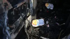 روز دوشنبه هفت امدادگر از جمله سه شهروند بریتانیا در حملات هوایی اسرائيل  در غزه کشته شدند