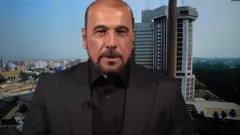 موسوی در برنامه بلاقویود. امیر موسوی یکی از مشهورترین چهره‌های ایرانی در میان رسانه‌های عربی چهره‌ای بود