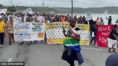 Àwọn èèyàn tó ń ṣe ìfẹ̀hónúhàn