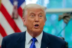 डोनाल्ड ट्रंप