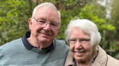 رابرت ایزدیل ۸۱ ساله و همسرش مارگارت ۸۰ ساله می‌گویند که قصد بازنشستگی ندارند.