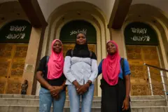 Ladies wey wear hijab
