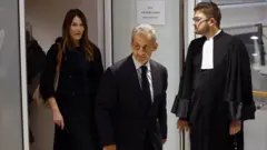 نیکولا سارکوزی، رئیس جمهور سابق فرانسه در دادگاه