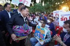 ลุงป้อม