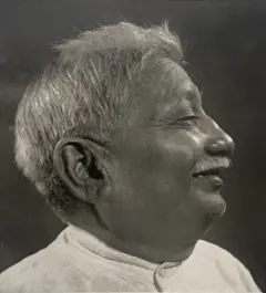 તસવીરકાર પુત્ર પ્રફુલ્લભાઈ પટેલે પાડેલી પિતા ચંદુલાલની તસવીર 