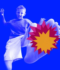 Ilustração com foto mostra menino batendo o pé, como se estivesse fazendo birra