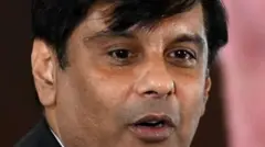 Arshad Sharif muri Ruheshi mu 2022.