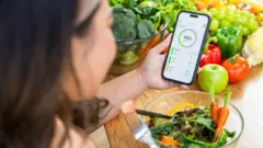 இடைநிலை உண்ணாவிரத வழிமுறை எடையைக் குறைக்க உதவாதா? ஆய்வில் தெரிய வந்தது என்ன?