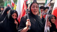 İran'da İsrail saldırılarında öldürülen 60 kişi için devlet töreni yapılıyor