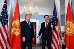 Кыргыз өкмөт башчысы Адылбек Касымалиев АКШнын мамкатчысы Марко Рубио менен жолугушту