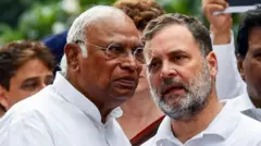 राहुल गांधी और मल्लिकार्जुन खड़गे