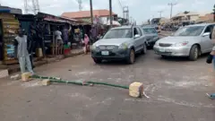  ìwọ́de Ọlọ́kadà àti Oníkẹ̀kẹ́