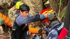 Grupo é encontrado com vida após uma semana em caverna inundada no Laos