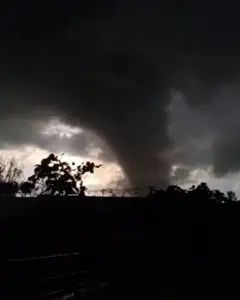 Tornado registrado em Giruá, no Rio Grande do Sul, em 28 de julho de 2026