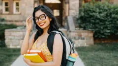 अमेरिकेत शिकणाऱ्या भारतीय विद्यार्थ्यांसमोरच्या अडचणी वाढणार