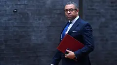 جیمز کلورلی