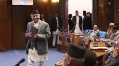 संसद्‌मा प्रधानमन्त्री केपी ओली