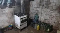 Mana ijoollee lameen haadha waliin keessatti hidhaman