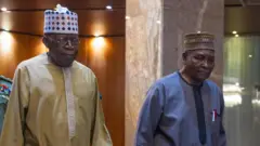 Aworan Aarẹ Tinubu ati Yakubu Gowon